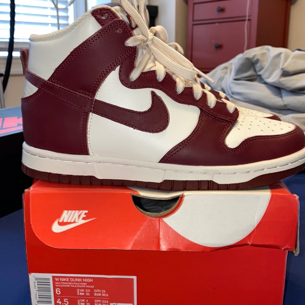 nike womens dunk high size 6